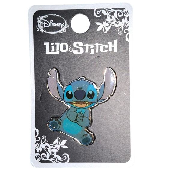 Disney Loungefly Lilo & Stitch Sitting STITCH Enamel Pin - 2015 - Picture 1 of 6